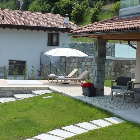 Rocca D'Anfo B&B-Apartments Lake View Exteriör bild