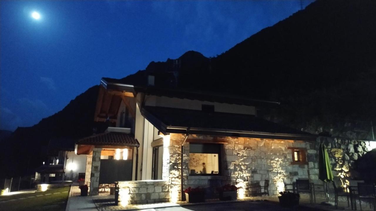 Rocca D'Anfo B&B-Apartments Lake View Exteriör bild
