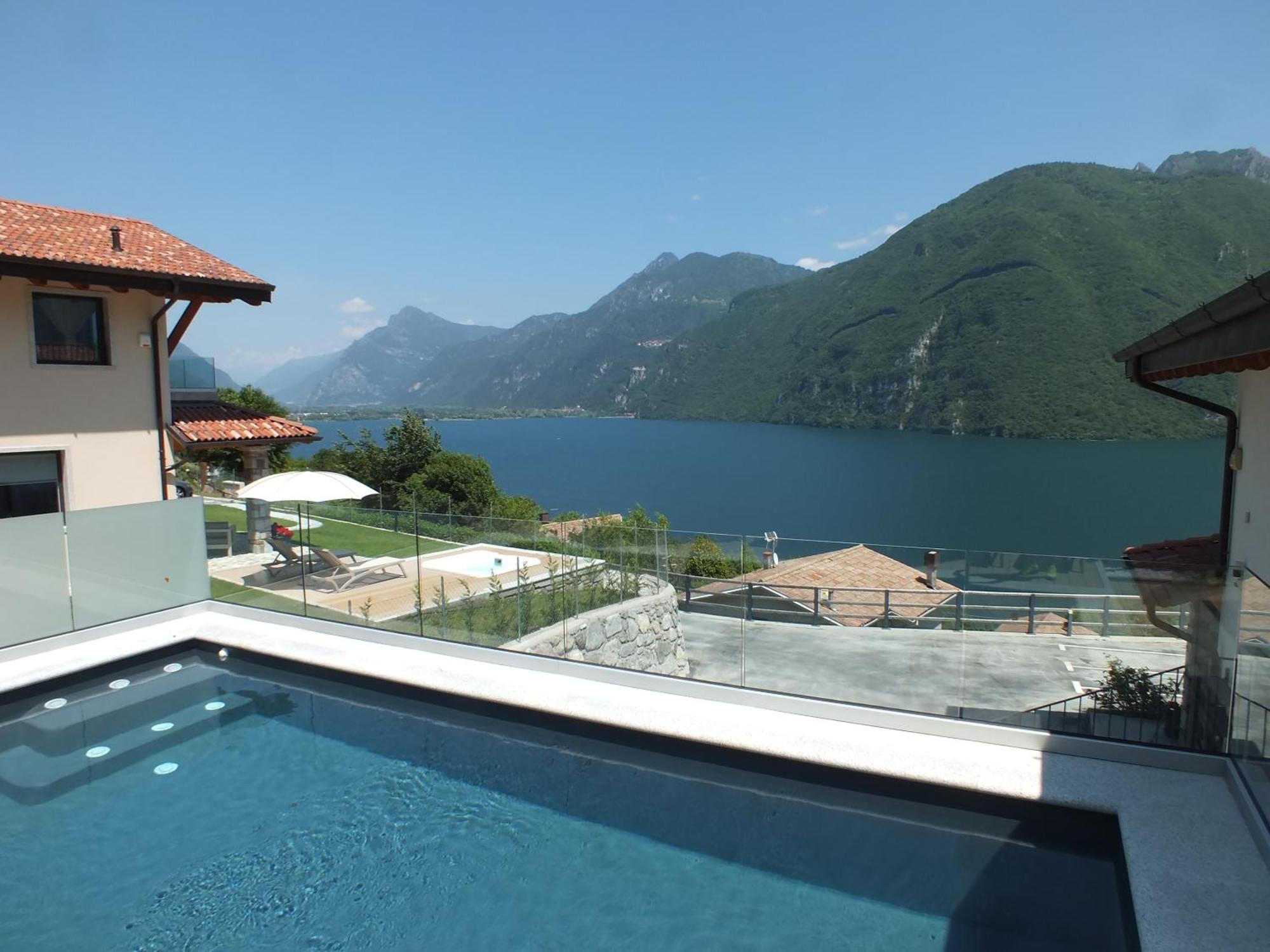 Rocca D'Anfo B&B-Apartments Lake View Exteriör bild