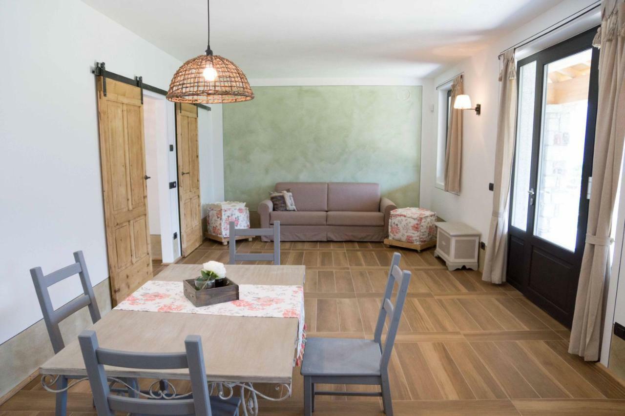Rocca D'Anfo B&B-Apartments Lake View Exteriör bild