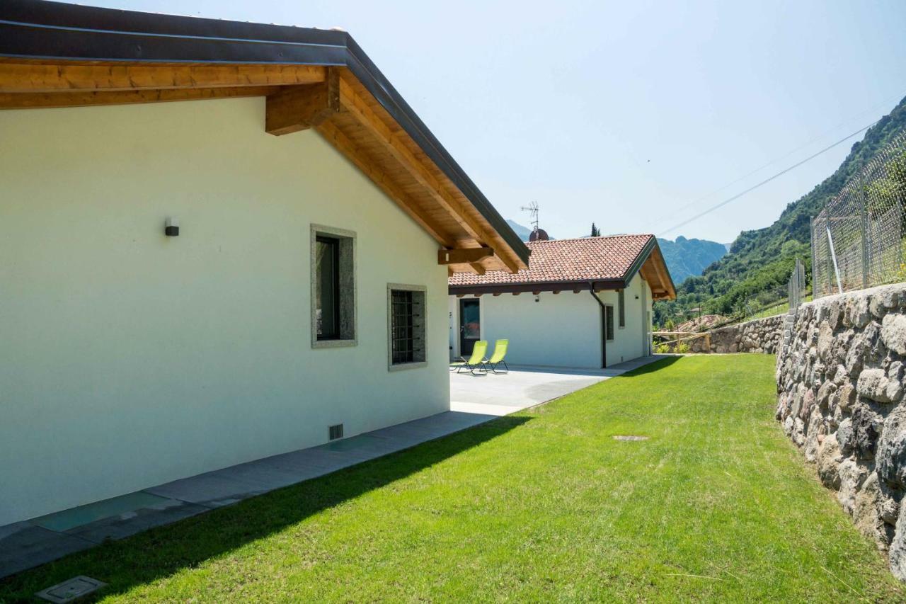Rocca D'Anfo B&B-Apartments Lake View Exteriör bild